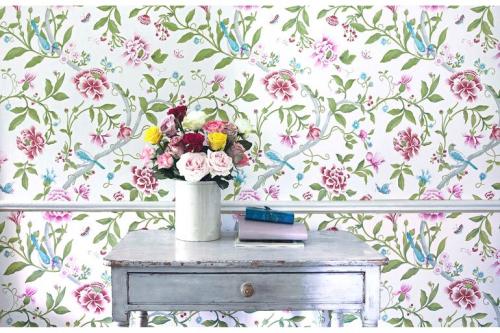 На какую стену клеить обои с рисунком. 10 советов, как поклеить обои с крупным рисунком