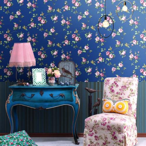 На какую стену клеить обои с рисунком. 10 советов, как поклеить обои с крупным рисунком