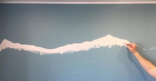 Как нарисовать горы на стене в детской. МАСТЕР-КЛАСС: Как быстро и недорого декорировать пустую стену