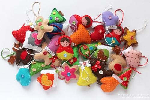Новогодние игрушки своими руками из ткани. Елочные игрушки из ткани своими руками 08