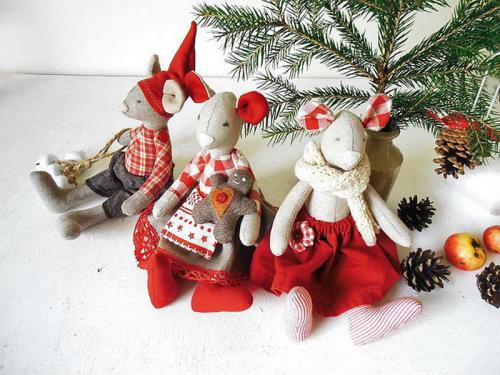 Новогодние игрушки своими руками из ткани. Елочные игрушки из ткани своими руками 18