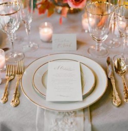 С какой стороны класть вилку если нет ножа. Куда нужно класть вилку при сервировке стола