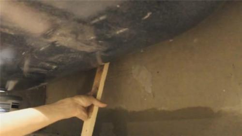 Как закрепить ванну, чтобы не двигалась. Способ первый — монтаж стальной ванны на кирпич