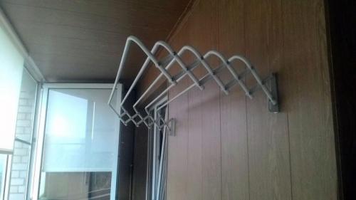 Сушилка для белья своими руками на балконе. Несколько вариантов самодельных сушилок для белья 08 Сушилка для белья своими руками на балконе. Несколько вариантов самодельных сушилок для белья 08
