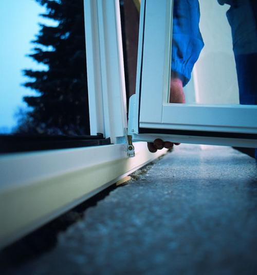 Пластиковые окна можно ли устанавливать зимой. Стоит ли устанавливать пластиковые окна зимой? 02