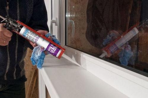 Как утеплить пластиковые окна снаружи. Утепление откосов и подоконников