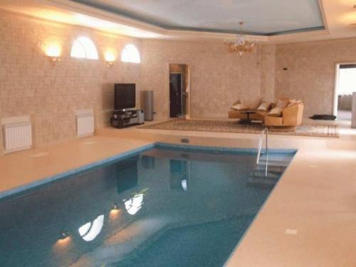 Чем обшить стены В подвале частного дома. Этап 2 – отделка 09