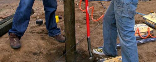 Забор из профлиста своими руками пошаговая инструкция. Способы установки 07