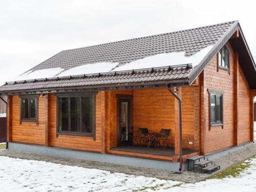 Дом из профилированного бруса холодный. Дома из профилированного бруса: преимущества и недостатки