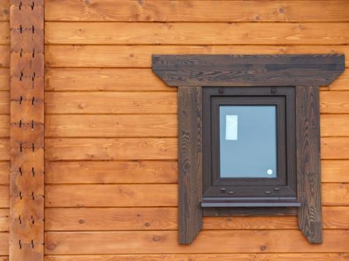 Дом из профилированного бруса холодный. Дома из профилированного бруса: преимущества и недостатки