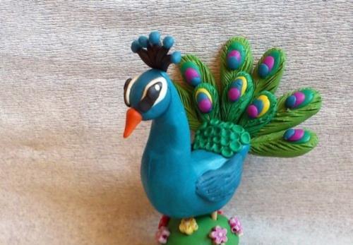 Как сделать павлина из. Птица счастья: павлин из пластиковой бутылки 28 Как сделать павлина из. Птица счастья: павлин из пластиковой бутылки 28