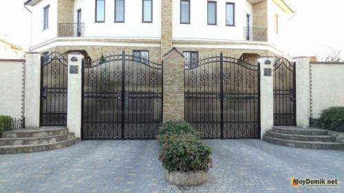 Ворота для гаража своими руками из профнастила. Изготовления гаражных ворот 04