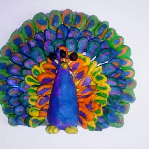 Как сделать павлина из. Птица счастья: павлин из пластиковой бутылки 29 Как сделать павлина из. Птица счастья: павлин из пластиковой бутылки 29