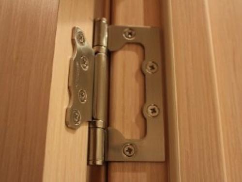 Как сделать деревянную дверь своими руками из досок. Подбираем материал: особенности различной древесины 12