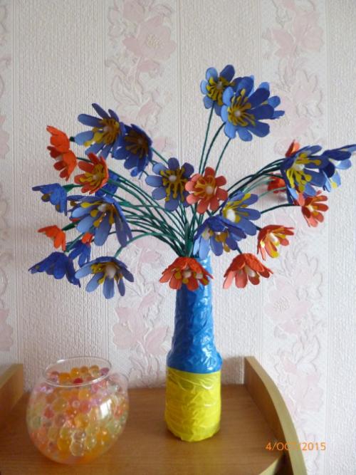 Детские поделки из яичных лотков. 29 октября. Выставка поделок из яичных лотков на МААМ