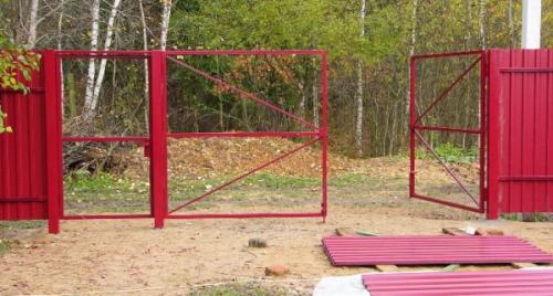 Подъемные ворота для гаража из профнастила своими руками. Особенности подъёмных ворот: 07 Подъемные ворота для гаража из профнастила своими руками. Особенности подъёмных ворот: 07