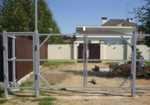 Ворота на гараж из профнастила. Особенности конструкции ворот, обшиваемых листами тонкого металла 05