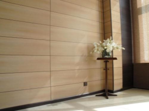 Потолок на даче, каким материалом сделать. Монтаж вагонки 06