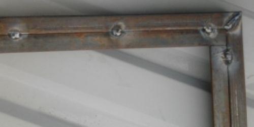 Ворота на гараж из профнастила. Особенности конструкции ворот, обшиваемых листами тонкого металла 07