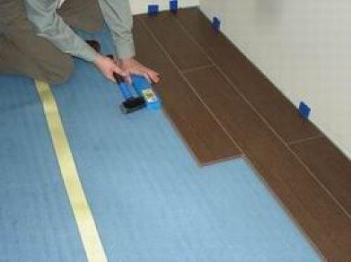 Ламинат в ванную комнату. Укладка ламината в ванной комнате