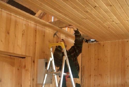 Как правильно подшить потолок в частном доме. Чем лучше подшить потолок в частном доме