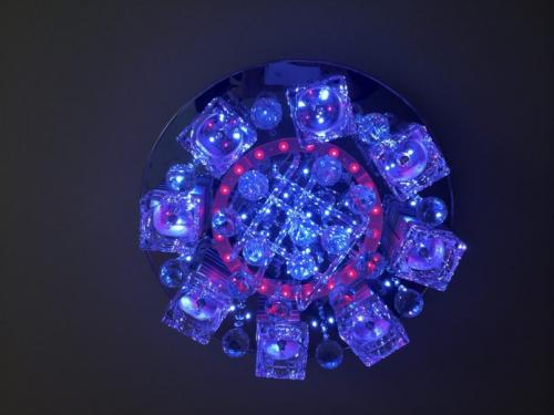 Как повесить люстру без сверления. Как повесить люстру: способы, как подсоединить и подвесить светильник или люстру своими руками (90 фото)