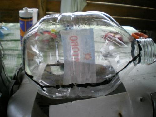 Лебедь из пластиковых крышек. Белый лебедь из пластиковой бутылки