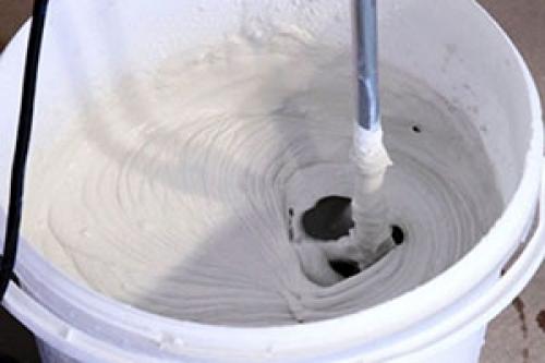 Как наносить финишную шпаклевку на потолок. Технология шпаклевки потолка