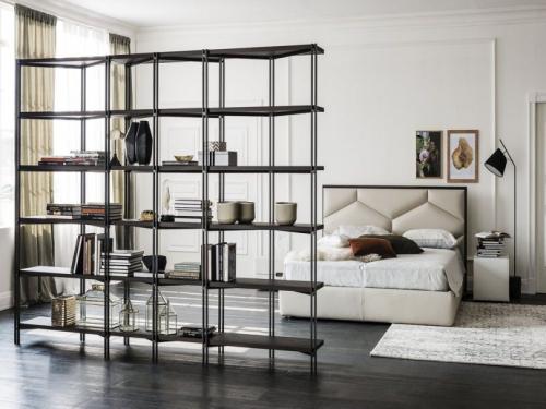 Стеллаж в интерьере: выбор формы, цвета и материала