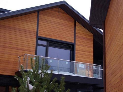 Оформление фронтона деревянного дома. Материалы для облицовки фронтона частного дома