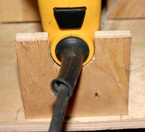 Как научиться вырезать лобзиком по дереву. Тонкости выпиливания лобзиком 11