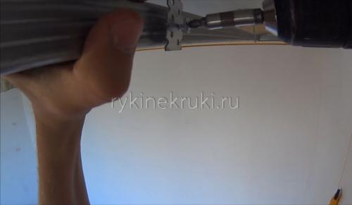 Каркас для гипсокартона потолок. Уро.  Как сделать каркас для гипсокартона на потолке