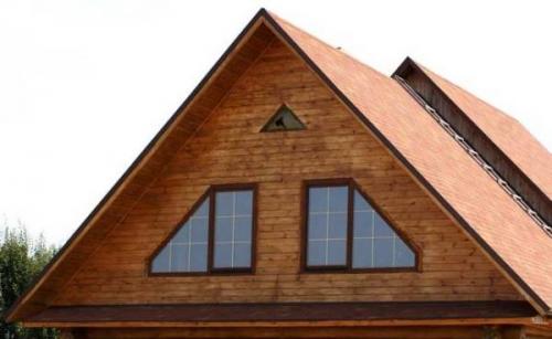 Интерьер обшивки дома и фронтона. Чем обшить фронтон дома