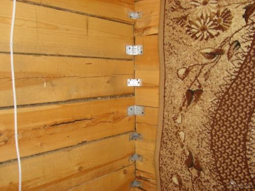 Стяжка стен деревянного дома. Стягивание стен