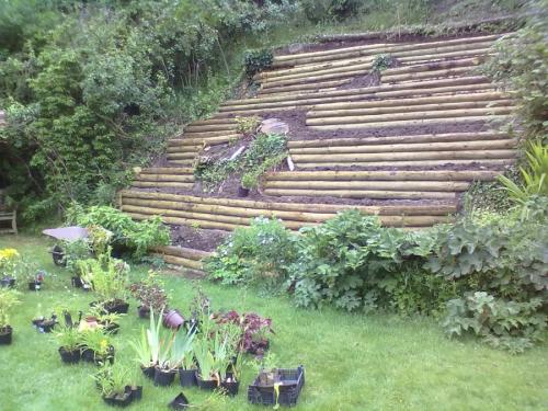 Благоустройство участка на склоне. Участок на склоне: планировка, укрепление склона и организация дренажа (85 фото)