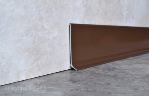 Плинтус потолочный чем резать. Виды потолочных и напольных плинтусов, выбор инструментов 05