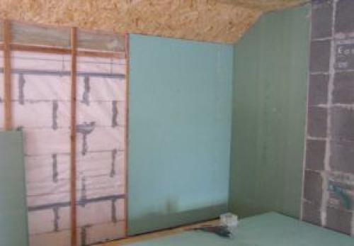 Технология отделки стен из пеноблока внутри зданий. Чем отделать стены из пеноблоков внутри дома?