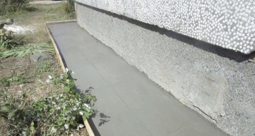 Отмостка красивая вокруг дома. Отмостка дома своими руками —, как сделать защита фундамента? Пошаговая инструкция (71 фото)