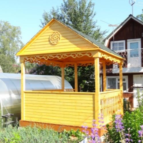 Как украсить фронтон дома. Материалы для обшивки стен чердака 07