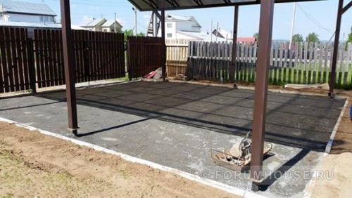 Как сделать заезд для машины на склоне. Как сделать стоянку для автомобиля на даче своими руками