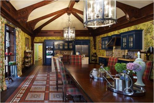 Отделка потолка деревянными балками. Стилевое решение при оформлении балками