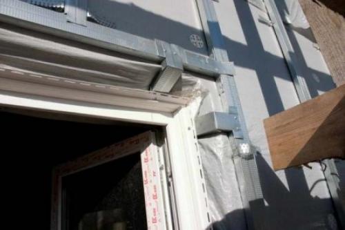 Размер околооконной планки деке. Зачем нужна околооконная планка сайдинга и как ее крепить на фасад?