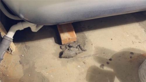 Как закрепить ванну металлическую к стене. Способ первый — монтаж стальной ванны на кирпич