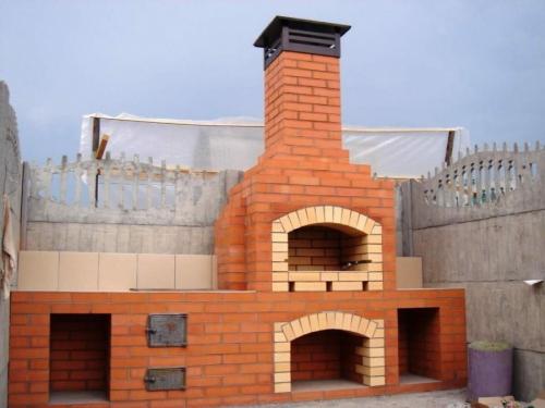 Летняя кухня с мангалом из кирпича схемы по шагам. Мангал из кирпича своими руками: пошаговая инструкция постройки и чертежи лучших моделей для дома и дачи
