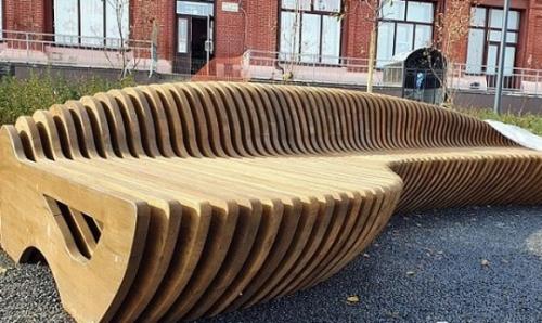 Что влияет на стоимость металлических скамеек. 3,3 миллиона рублей за три скамейки!