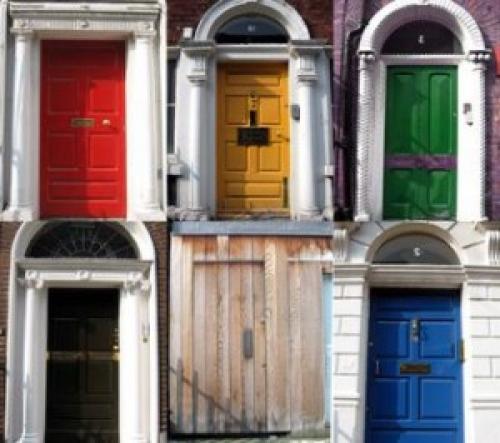 Цвет входной двери изнутри. Из чего делают входные двери? 04