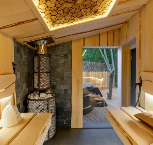 Какие типы печи лучше всего использовать для коммерческого использования.  Что собой представляет дровяная печь для коммерческой бани