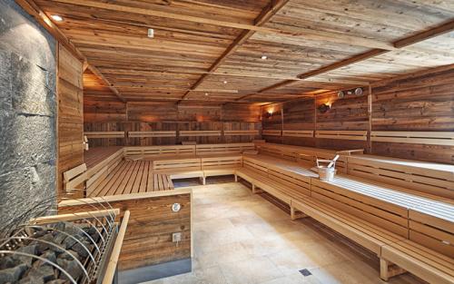 Какие типы печи лучше всего использовать для коммерческого использования.  Что собой представляет дровяная печь для коммерческой бани