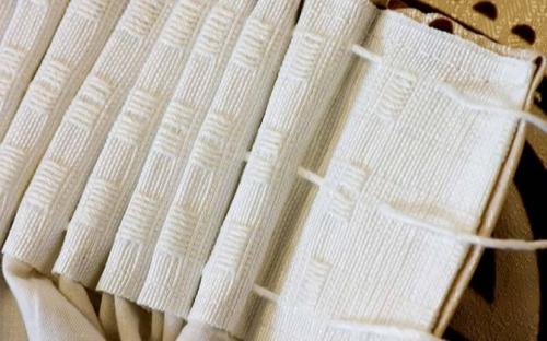 Как вешать шторы на крючки. Преимущества шторной ленты