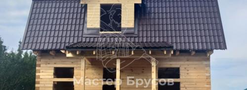 Какие крыши лучше всего подходят для домов из профилированного бруса. Какой тип кровли больше подходит для брусового дома под усадку?